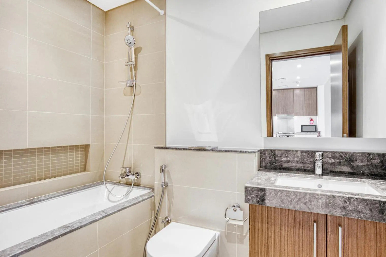 Blueground 5242 Tower Pool Elev Garage Dxb-922 Apartment Dubai United Arab Emirates